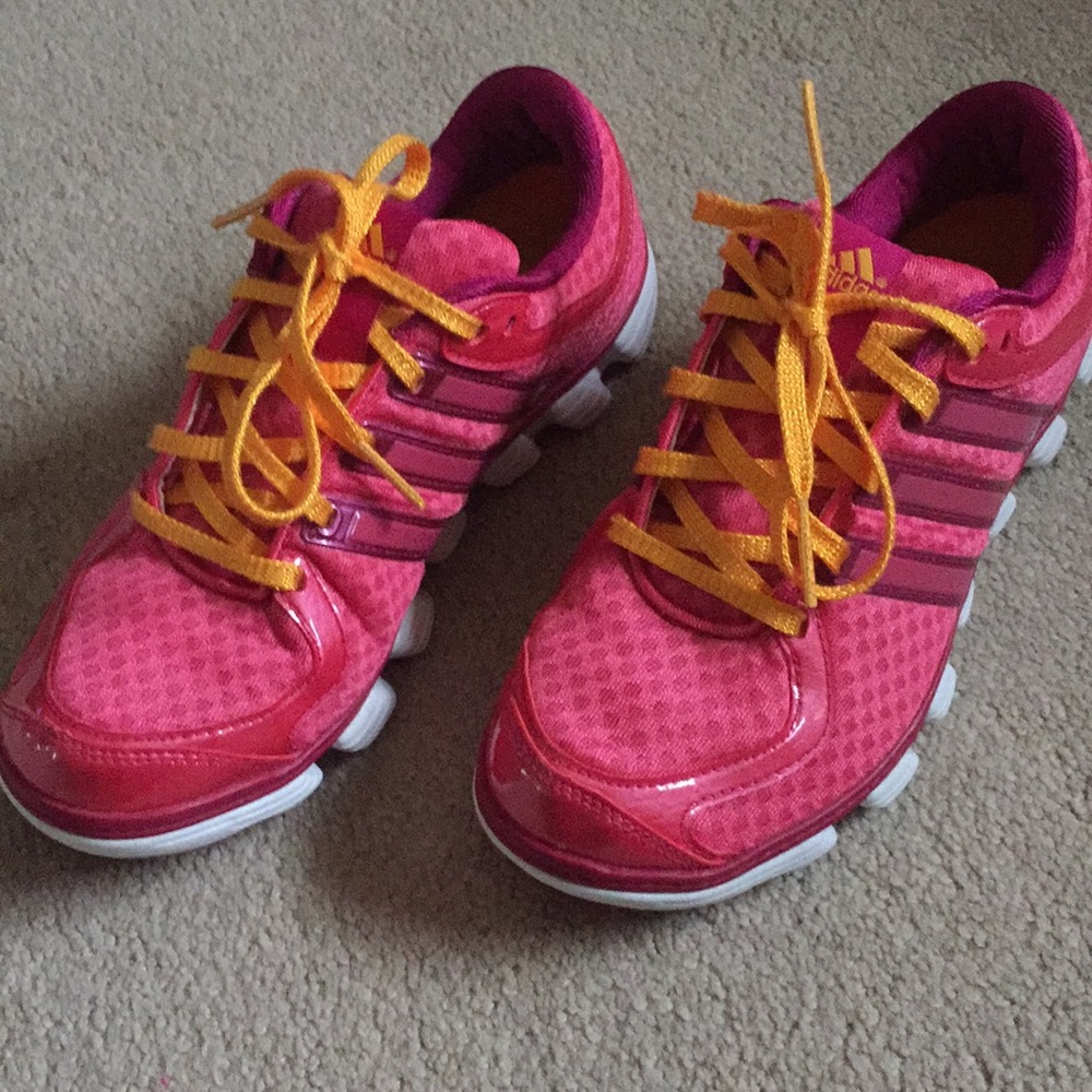 🥰Adidas running shoes🥰